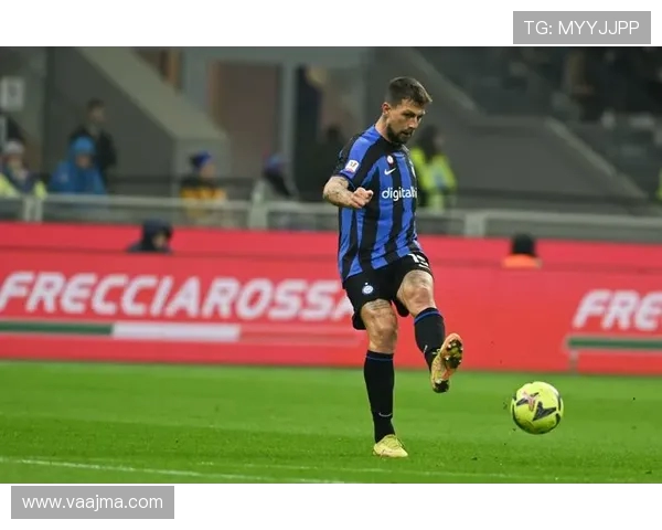 迪马：米兰计划为阿坎吉提供两年合同年薪450万欧元