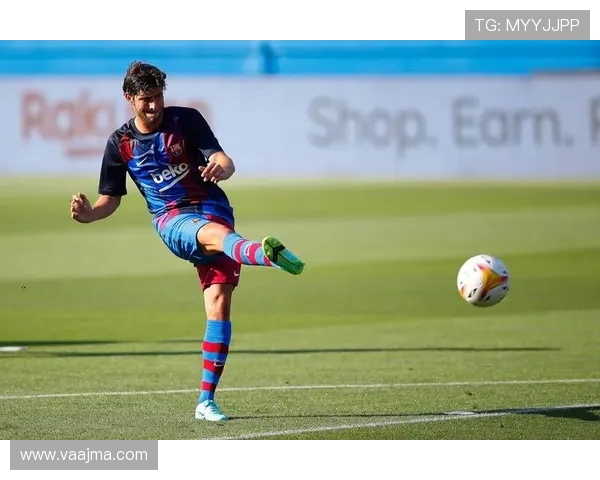 马卡报道:埃托奥之子艾蒂安租借离开巴列卡诺加盟米兰德斯 马卡报道:埃托奥之子艾蒂安租借离开巴列卡诺加盟米兰德斯