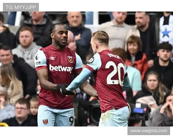 布莱顿迎战纽卡斯尔联维尔贝克邓克先发特里皮尔托纳利登场争锋 布莱顿迎战纽卡斯尔联维尔贝克邓克先发特里皮尔托纳利登场争锋